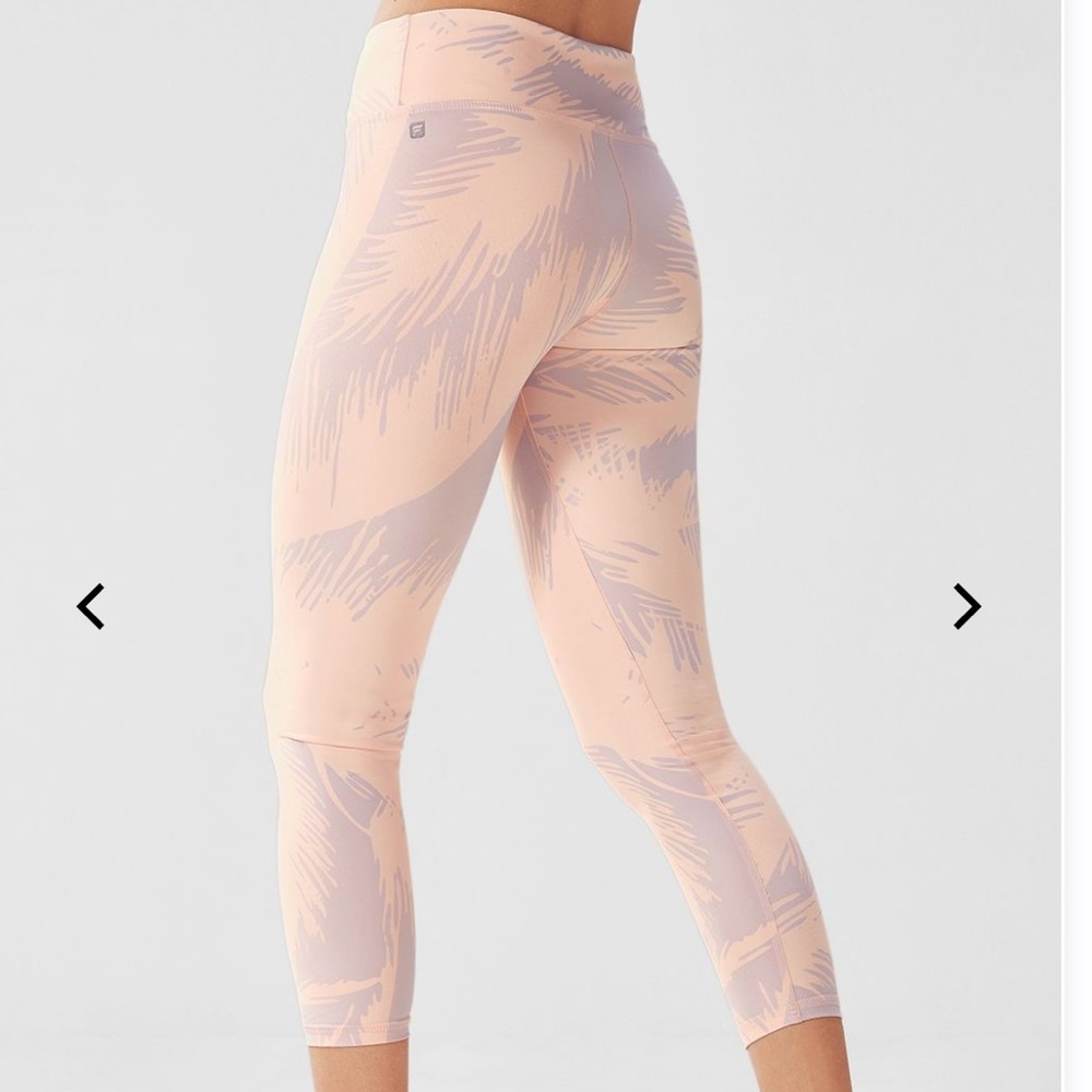 Fabletics-Salar Powerhold Capri